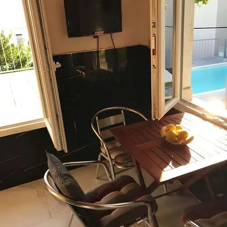 With A Swimming Pool Brela, Makarska - 22910 Apartment Brela
