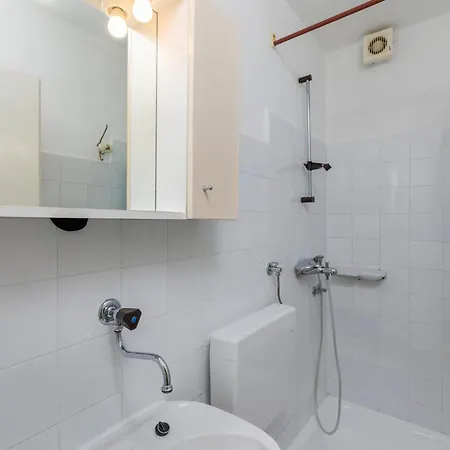 Family-friendly With Swimming Pool Brela, Makarska - 22910 Appartamento Brela