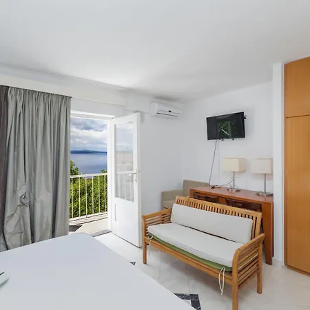Appartamento Family-friendly With Swimming Pool Brela, Makarska - 22910 Brela
