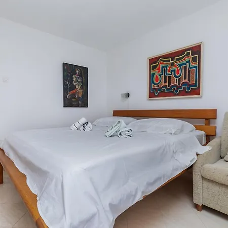 Family-friendly With Swimming Pool Brela, Makarska - 22910