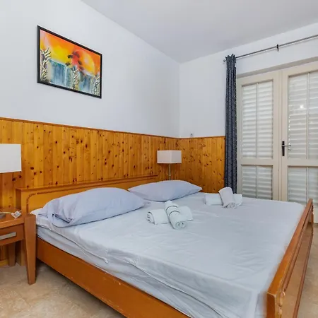 Family-friendly With Swimming Pool Brela, Makarska - 22910 Appartement Brela