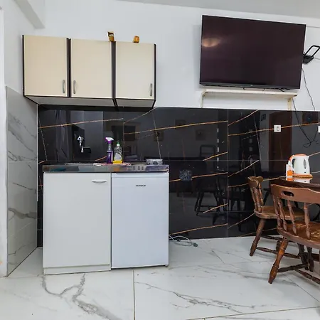 Family-friendly With Swimming Pool Brela, Makarska - 22910 Brela