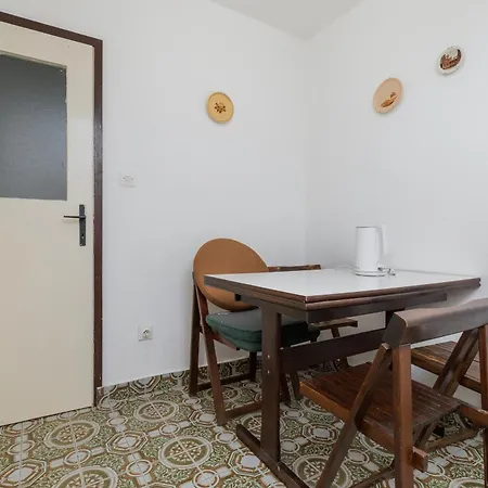 Appartement Family-friendly With Swimming Pool Brela, Makarska - 22910