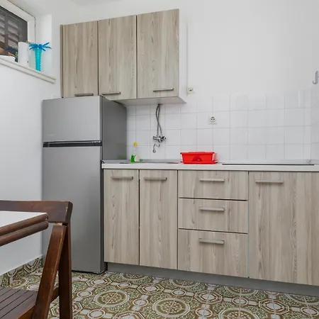 Family-friendly With Swimming Pool Brela, Makarska - 22910