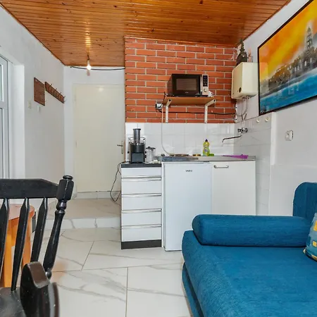 Family-friendly With Swimming Pool Brela, Makarska - 22910 Appartement *