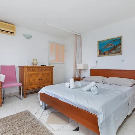 Appartement Family-friendly With Swimming Pool Brela, Makarska - 22910